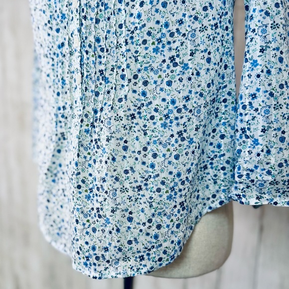 Mossimo | Blue Floral Cotton Blouse M – Cottagecore Boho Spring Top 🌿💙 - Picture 5 of 13